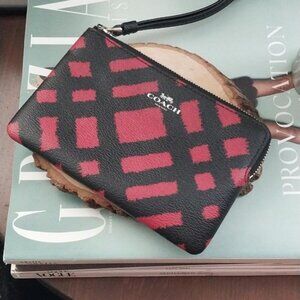 Coach Corner Zip Wristlet Black & Red Chalk Lines Pebble Canvas Leather